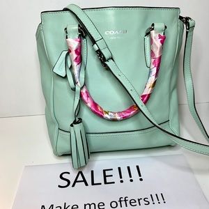 Coach satchel in Tiffany blue